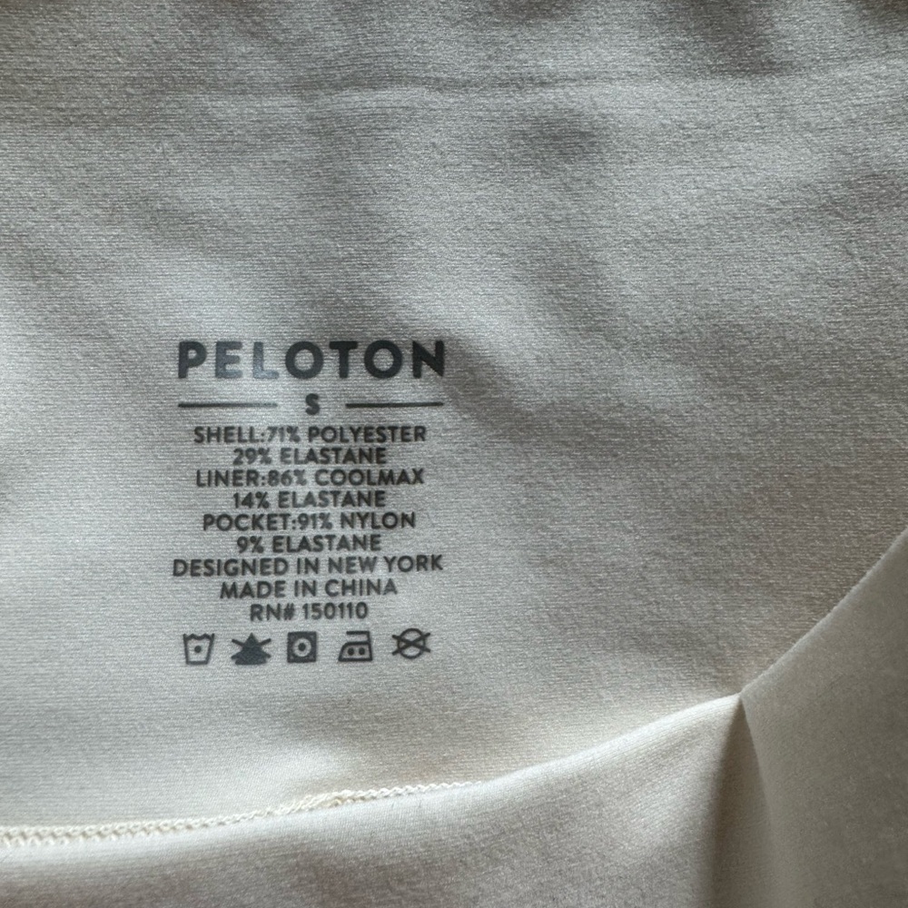 New W/O tag Peloton off white Leggings Athletic Comfort with pockets - Picture 5 of 5